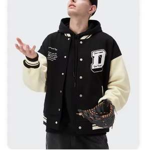 Nuevas chaquetas bordadas naranjas de alta calidad, chaqueta acolchada de invierno informal para hombre, chaquetas universitarias en blanco con logotipo personalizado al por mayor - Product Image 1