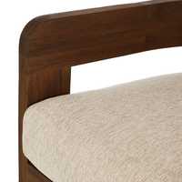Fauteuil lounge élégant et moderne de style mid-century, structure en teck massif, assise durable et confortable pour salon et usage extérieur