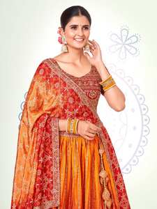 LANCEMENT DU NOUVEAU TISSU DE CRÉATEUR EN MOUSSETTE LOURDE SOIE LEHENGA CHOLI AVEC DUPATTA ET TRAVAIL BRODÉ - Product Image 5