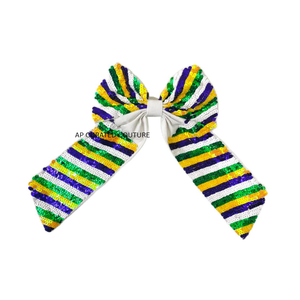 Accessoire de cheveux fait main élégant avec nœud en sequins et perles, parfait pour les fêtes de Mardi Gras et les défilés - Product Image 1