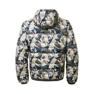 Veste matelassée épaisse à capuche de créateur, surdimensionnée, en duvet, à bulles, d'hiver, imprimée, personnalisée, pour homme, veste gonflée brillante avec poche sur la manche - Product Image 4