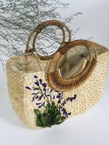 Nouvelle collection de sacs à main de style vintage Élégamment fabriqué en jacinthe d'eau naturelle chic fièrement fabriqué au Vietnam deux chic respectueux de l'environnement - Product Image 4