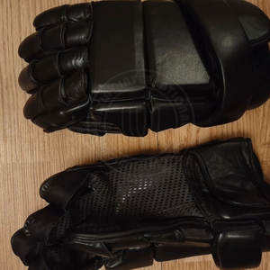 ถุงมือฟันดาบเฮมาหนังแท้คุณภาพพรีเมียมแบบ OEM รุ่นใหม่ ขายดีอันดับต้นๆ ถุงมือฟันดาบเฮมาแบบสั่งทำพิเศษ - Product Image 6