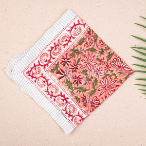 ผ้าพันคอผ้าฝ้ายทำมือสไตล์โบฮีเมียน สีแดง ของขวัญสำหรับฤดูร้อน ไปเที่ยวชายหาด ผ้าพันคอสำหรับนักขี่มอเตอร์ไซค์ - Product Image 2