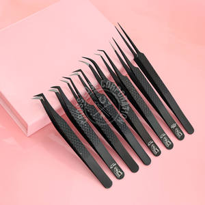 Pinzas Curvas Negras para Extensiones de Pestañas, 45 Grados, Punta Larga para Volumen, Agarre de Fibra, Herramienta Profesional para Pestañas - Product Image 1