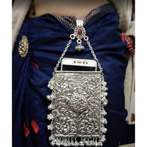 Traditional Brass Tassel Pearl Chains <b>Clutch</b> Bag Handcrafted Luxury Fashion Casual Soft <b>Wedding</b> Party Purse for Women India - Product Image 1