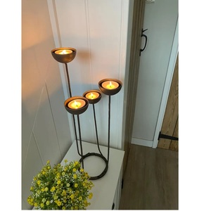 เชิงเทียนทีไลท์ทำจากโลหะที่มีเอกลักษณ์เหมาะสำหรับตกแต่งบ้านและสปามีจำหน่ายในราคาที่ดีที่สุดจากผู้ผลิตอินเดีย - Product Image 1