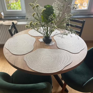 Klassisches Holzmaserung-Design Umweltfreundliche Anpassbare Filzuntersetzer Mehrzweck-Tischset Untersetzer Blumentopf-Unterlage Lasergravierte Linien - Product Image 4