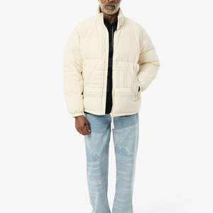 Camiseta de Punto Sólida para Hombre de Nuevo Diseño con Tela de Secado Rápido y Manga Corta para Caballeros Modernos - Product Image 5