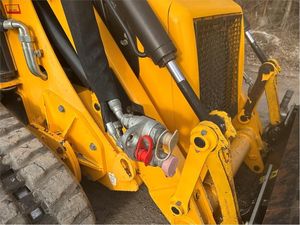Chargeuse-pelleteuse JCB 1CX Plus d'occasion et neuve à vendre - Product Image 4