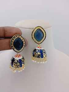 Juego de pendientes Jhumka esmaltados Impresionante fusión del arte Mughal Adorno único Hecho de latón Producto a granel Diseño personalizado - Product Image 5