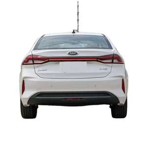 Sedán Híbrido/Eléctrico Compacto, Autonomía NEDC de 601-700 km, Motor de 200-250kW, Carga Rápida, 4 Puertas, 5 Asientos - Product Image 2