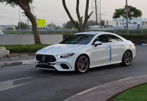 Nuevo Mercedes-Benz CLA AMG 45s V4 2024 Automático con Asientos de Cuero, Bluetooth, Navegación, Arranque Remoto y Llantas de Aleación - Product Image 3
