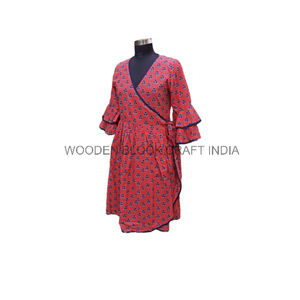 Vestidos de fiesta ligeros y aireados, cortos y atrevidos para una salida nocturna, vestido hasta la rodilla con mangas acampanadas y escote en V suave y fluido para una cita - Product Image 4