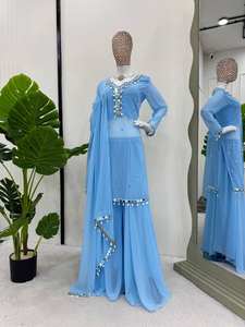 Ensemble Sharara bleu pastel avec dupatta et broderie miroir - Product Image 6