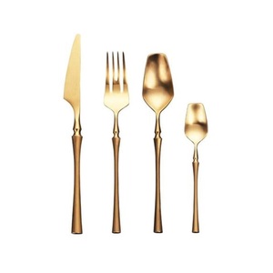 Handmade stainless steel <b>flatware</b> <b>set</b> with gold finished perfect for long lasting durability and modern homes - Product Image 4