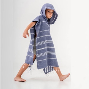 Poncho de Toalla con Capucha para Niños al por Mayor - Sultan Stripe 100% Algodón Turco, Proveedor OEM para Playa, Natación y Surf - Product Image 6