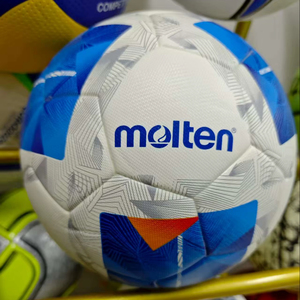 Ballon de football en cuir sans couture personnalisé taille <span class=keywords><strong>5</strong></span>, modèle 2026, populaire dans le monde entier, laminé et durable - Product Image 2