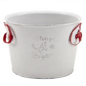 Planteur de seau de jardin Everfrost en finition métallique antique conçu pour une utilisation de vacances en plein air avec des affichages de poinsettia et de faux arbres - Product Image 1