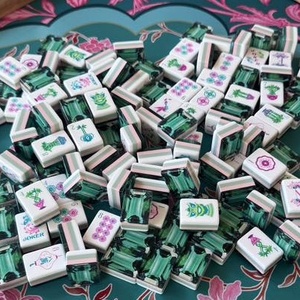 Set Mahjong Natal Mewah Premium |   Ubin Akrilik Kustom <span class=keywords><strong>3</strong></span>/4-Lapisan dengan Desain Merek Anda - Product Image 1