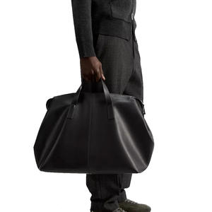 Sac polochon de week-end en cuir PU végétalien personnalisé sac polochon de voyage décontracté et pliable à panneaux fermeture éclair en cuir véritable pour le quotidien - Product Image 3