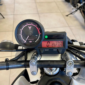 Motocicletas de Alto Rendimiento Yamaha MT-03 Streetbike - Product Image 2