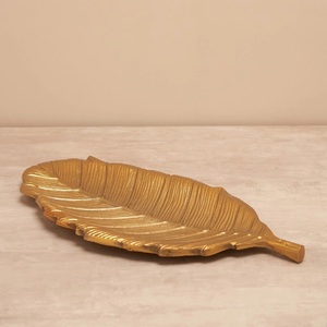 Elegante bandeja decorativa con forma de hoja dorada para uso en mesa Elegante centro de mesa Ideal para decoración festiva y regalos - Product Image 2