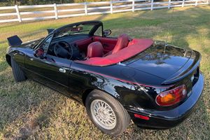 Gran Oferta: Mazda MX-5 Miata Edición Limitada de 1993 Usado, Listo para Enviar - Product Image 3