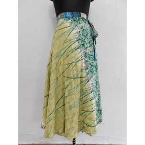 Hecho a mano Reversible Vintage Seda Saree Magic Wrap Falda Vestido de playa-Transpirable y elegante - Product Image 2