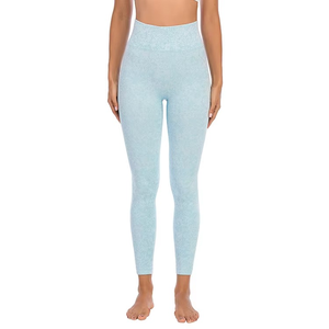Fabricante de mallas de mujer OEM: pantalones de yoga sin costuras con logotipo personalizado - Product Image 4