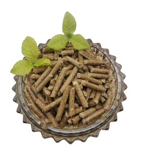 Granulés de bois de pin biomasse 3,5 mm - Combustible de cuisson en provenance de France Densité 690 Calorie 4500 Humidité 100% - Product Image 3