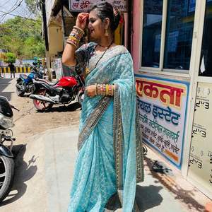 Gorgeous Impresionante Diseñador Indio Georgette Sky Blue Sari Última Exclusiva Blusa de lujo Nupcial Étnico Fiesta Boda Desgaste Mujeres - Product Image 4