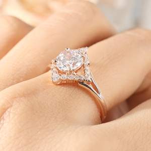 Anillo de Compromiso de Oro Sólido de 14K con Diamante Cultivado en Laboratorio, Corte Cuadrado, con Halo, para Aniversario, Bodas, Regalo, Joyería Fina Única para Mujer - Product Image 5