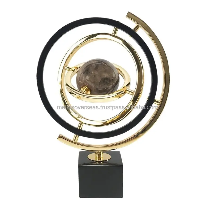 Affordabale Prijs Moderne Abstracte Kunst Decoratie Metalen Bol Ornament Sculptuur Decor Met Rechthoek Staan Zwart & Goud