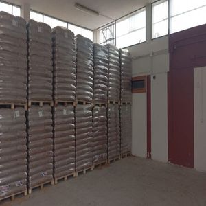 Leña de calidad Roble Haya Madera de abedul en venta Energía Productos relacionados - Product Image 5