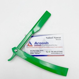 Rasoirs de barbier professionnels de haute qualité Logo personnalisé Lames de rasoir manuelles en acier inoxydable massif vert Corps durable - Product Image 3