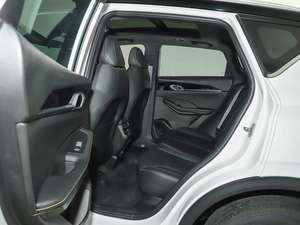 2024 2025 para Coolray 1.5L Super Edition, Vehículo Usado, SUV de 5 Puertas y 5 Asientos, Tracción Delantera, Gasolina - Product Image 4