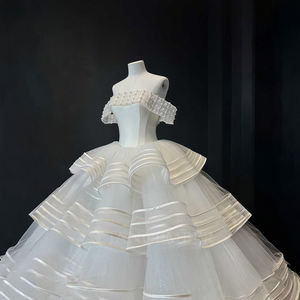 Vestido de Novia Moderno y Elegante NT93 con Cuello Barco, Volantes, Apliques Florales de Cristal y Encaje, Largo hasta el Suelo, Estilo Princesa - Product Image 5