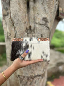 Cartera con solapa de piel de vaca para mujer, monedero de cuero mecanizado a mano, funda para teléfono con tarjeta, bolso de mano con flor de Sol occidental para mujer - Product Image 2