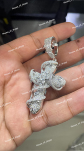 Pendentif Croix Glacée en Moissanite Diamant Luxe Hip Hop Argent Plaqué Rhodium Bijoux de Foi Bling Statement Cadeau de Mariage Femme - Product Image 2