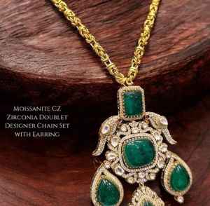 Bel ensemble élégant de chaînes Polki Kundan plaquées or mat pour les célébrations d'anniversaire de mariage - Product Image 2