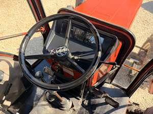 Tractor agrícola usado asequible en venta, tractor agrícola de 55HP con PTO - Product Image 5