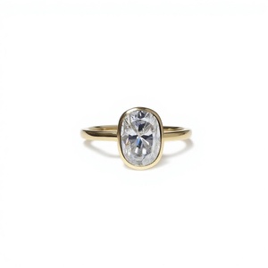 Anillo de compromiso solitario Lurba Jewels de 2 quilates con moissanita de corte cojín y engaste de puntas, estilo vintage cristiano, anillo de boda fino - Product Image 1