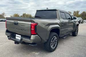 Toyota Tacoma 2025 Usada en Excelentes Condiciones - Product Image 4