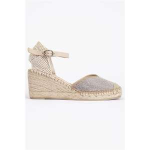 Alpargata cerrada con punta en cuña - Product Image 1