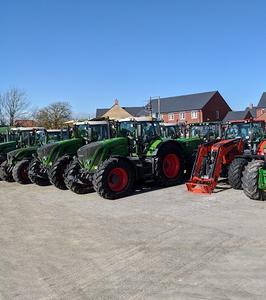 Cabina de cambios de 12 + 12 lanzadera, 55hp, 4wd, Kubota, tractor agrícola de arroz, venta al por mayor - Product Image 2