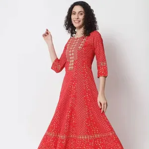 하이 퀄리티 최고 판매 여성 레드 기하학 인쇄 플레어 소매 Kurta 최신 캐주얼 웨딩 파티 레이온 Kurti 여성을위한