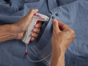 Herramienta de Plástico para Colocar Botones Instantáneamente en Camisas y Prendas, Dispositivo de Reparación de Viaje para Reparar Ropa sin Coser - Product Image 4