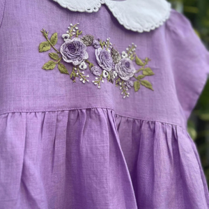 Vestido de lino suave bordado a mano para niñas, estilo informal para el primer cumpleaños de niños pequeños, OEM hecho en Vietnam - Product Image 2