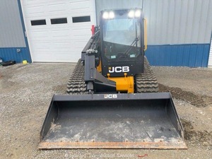 Cargadora de orugas JCB con motor diésel y cucharón frontal para construcción - Product Image 6